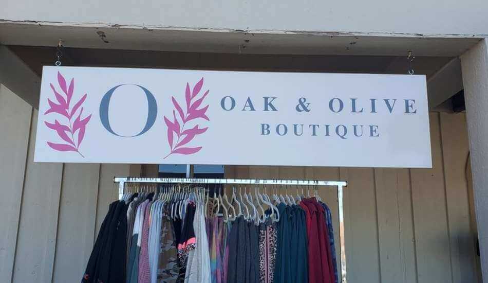 Oak & Olive Boutique in Johnson City Texas